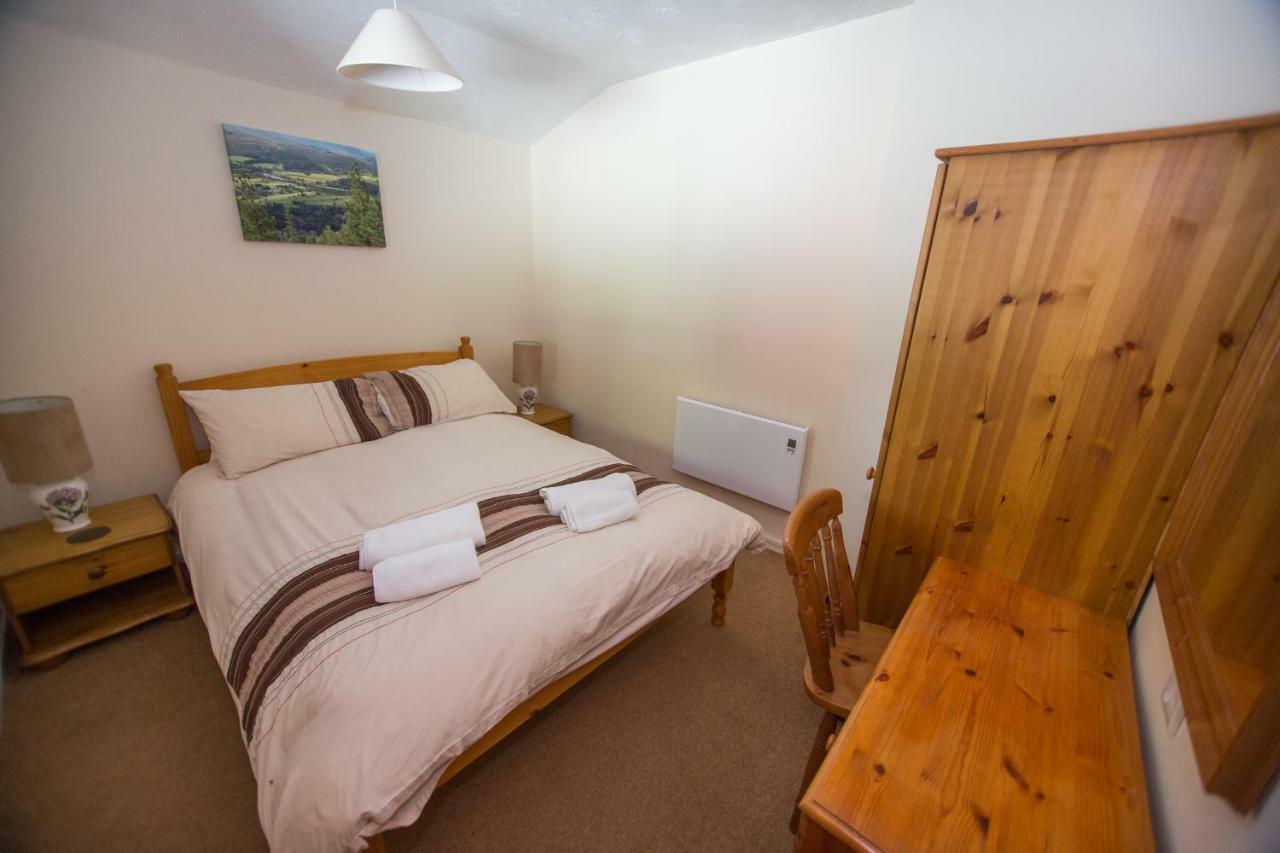 Invercauld Lodges Ballater Exterior foto